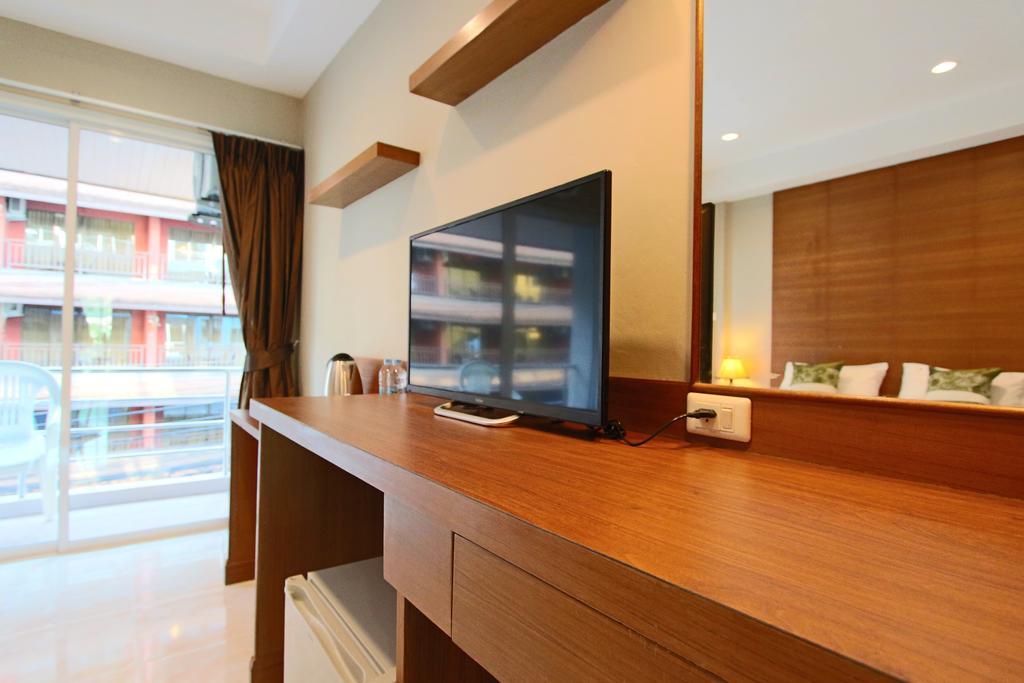 Good Nice Hotel Patong Quarto foto